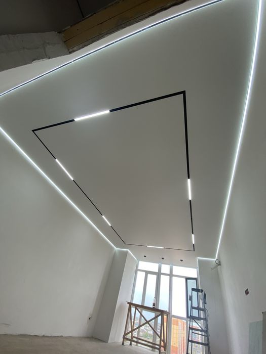 Натежной потолок Натяжной потолки  мебель на заказ тв зона