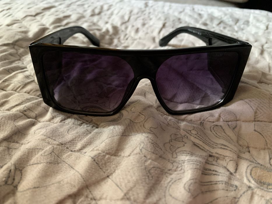 Продам очки солнцезащитные