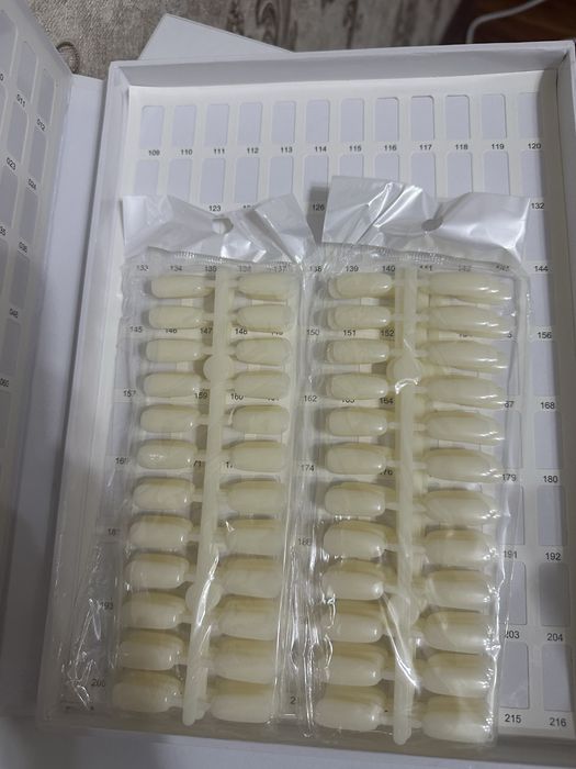 Продам для мастера маникюра