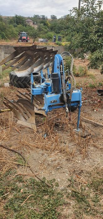 Utilaje pentru agricultura: semănătoare, prășitoare, plug