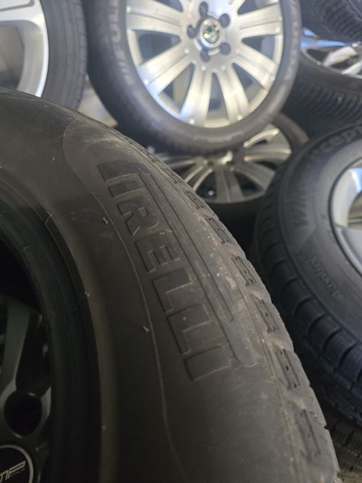 2 Броя 215/60/16 Pirelli 5,2mm