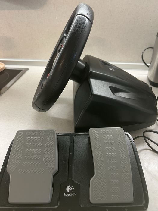Волан Logitech Formula