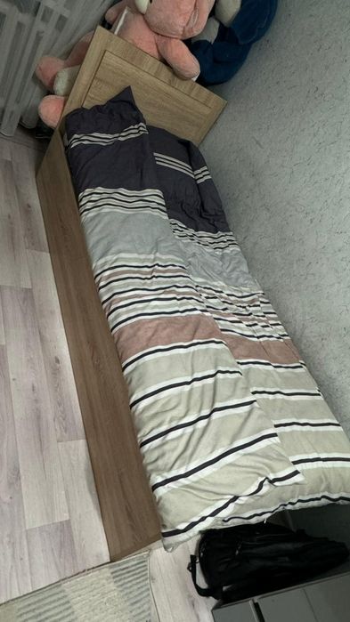 Сё хороший в стекле разбита не силно