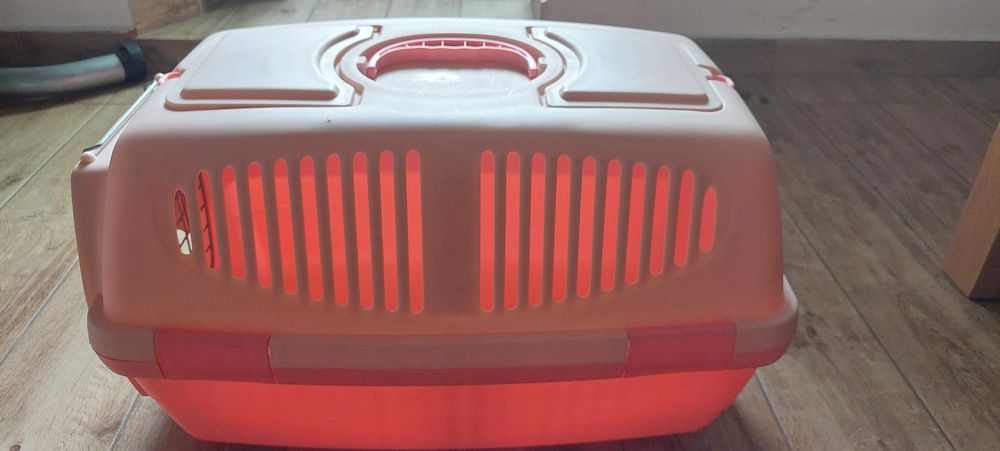 Транспортна клетка за малко животно