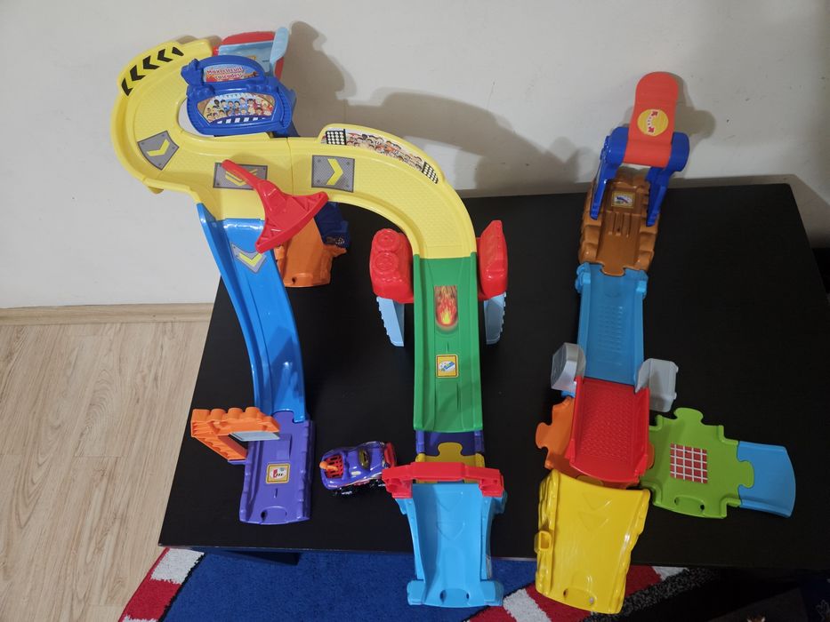 Pista lego pt masini