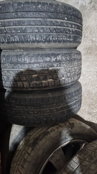 Vand sau schimb jante + anvelope R17