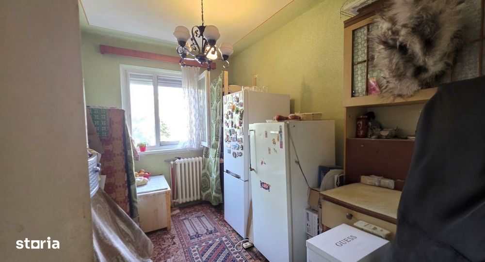 Apartament 4 camere, Dacia, Etaj 3, Centrala proprie, Mobilat si utila