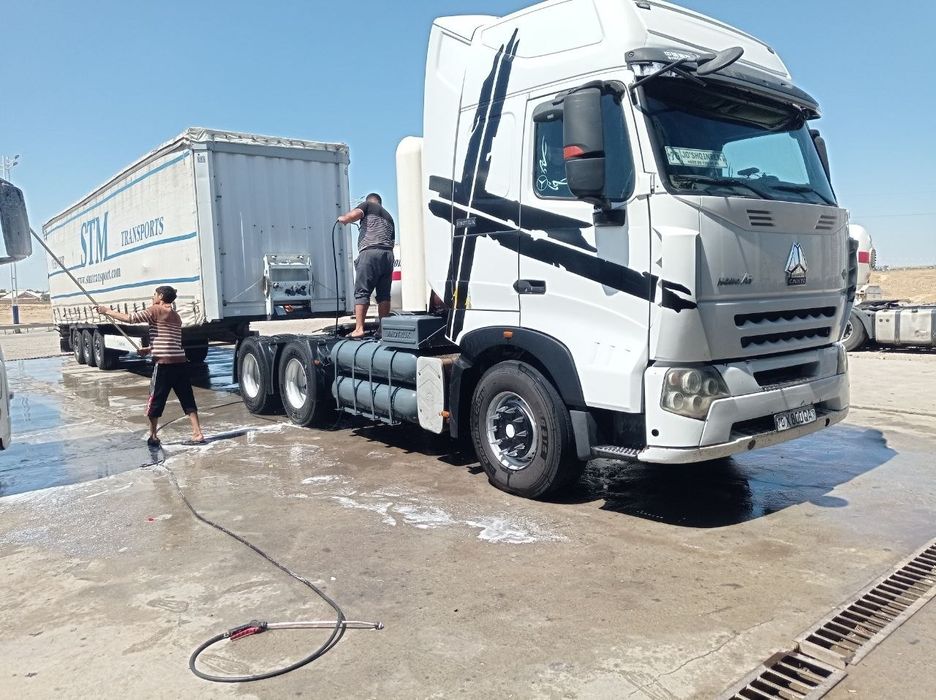 HOWO A7 + KRONE прицеп Сотилади 
 Йили: 2022 / Прицеп: 2013
