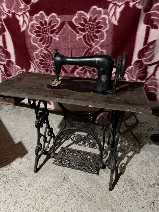 Vand masini de cusut