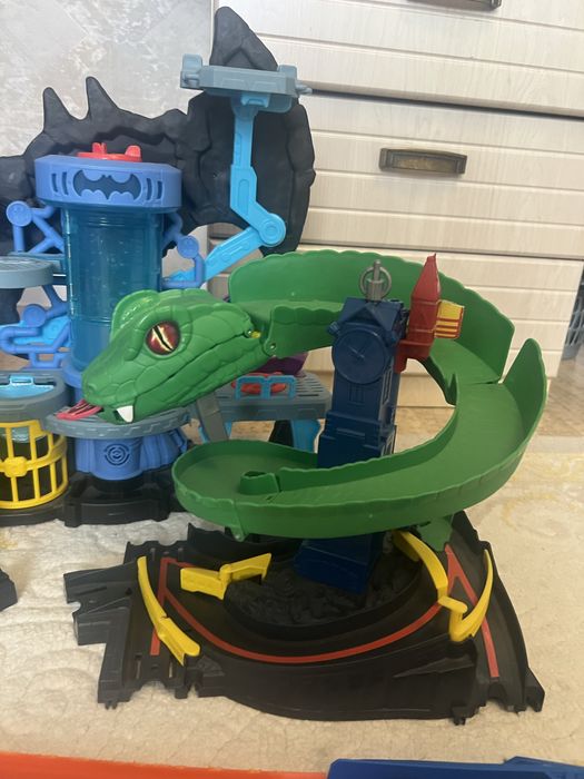 Продам игрушки для мальчика