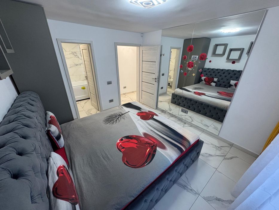 Vând apartament zona Gara Constanta