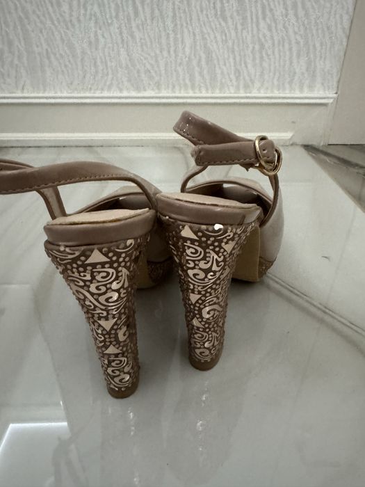 Сапоги, босоножки