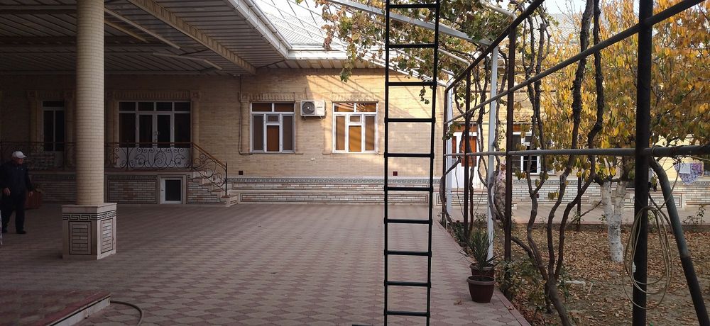 14-соток.Срочно продаётся большой дом.