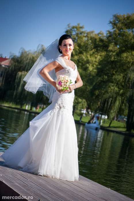 vand rochie de mireasa