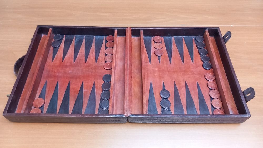 Кожена табла за игра