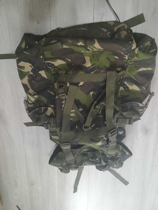 Vând rucsac militar