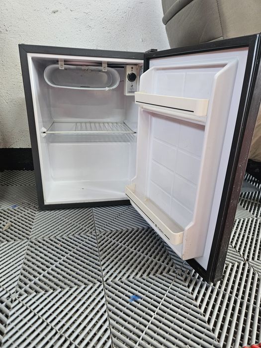 Mini frigider VitriFrigo