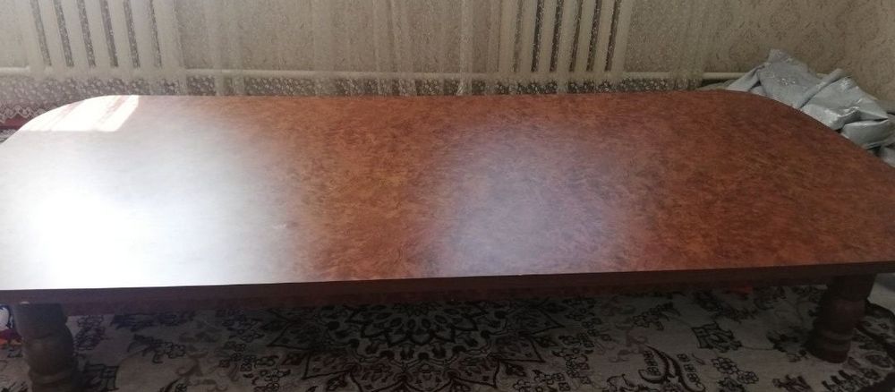 Мебельный стол сатылады