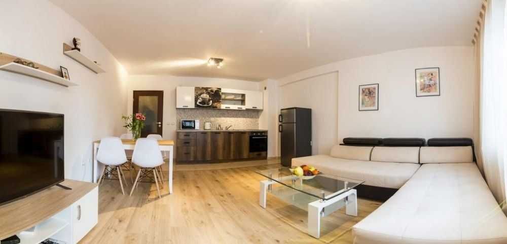 Двустаен апартамент в кв. Дървеница