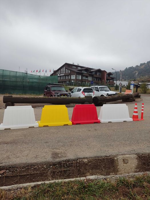 Дорожные бордюры