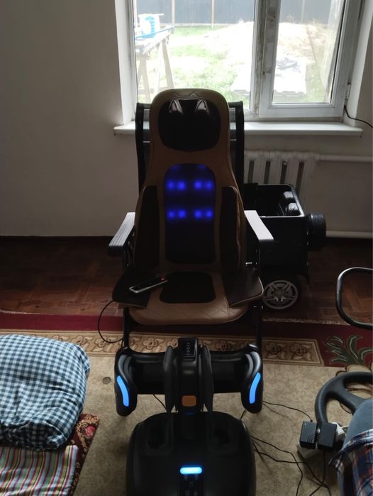 Продам массажное кресло!