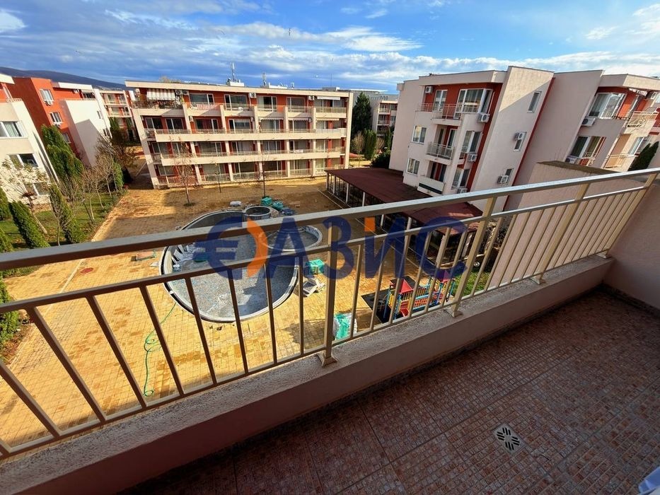 Продава се Двустаен апартамент в к.к. Слънчев бряг - 56 кв.м за 601 €/кв.м - Снимка #9