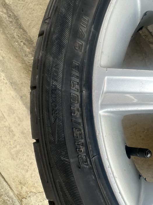 Диск 18 от Toyota с покрышками