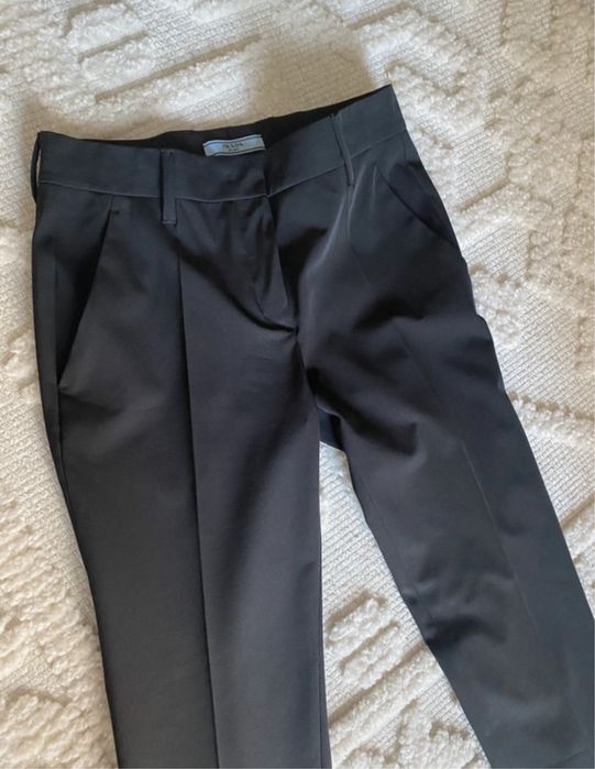 Pantaloni negri Prada