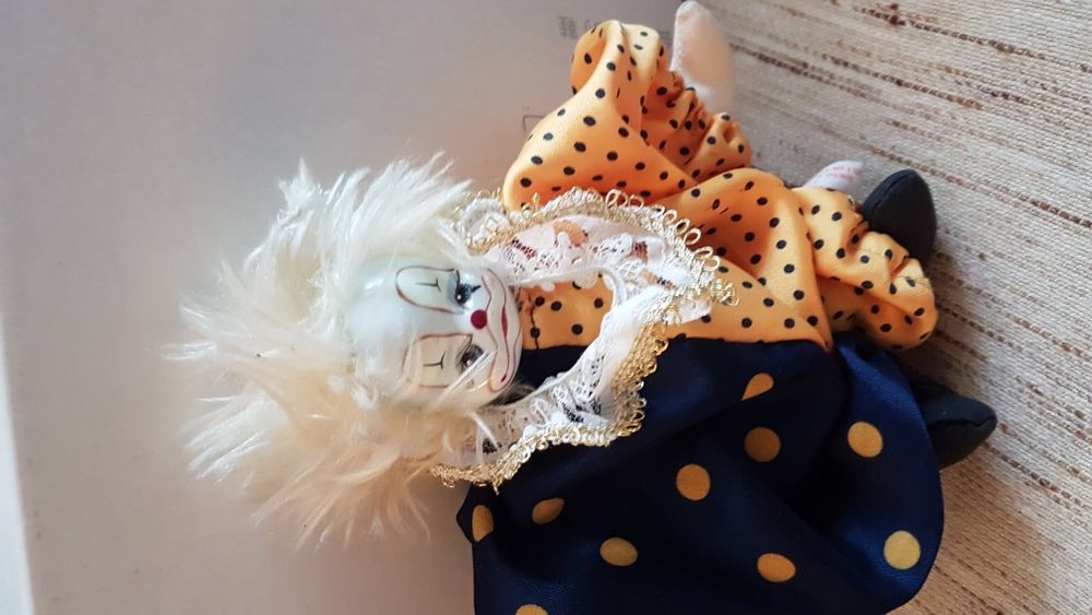 Колекционерски уникални кукли с порцеланови глави и ръце