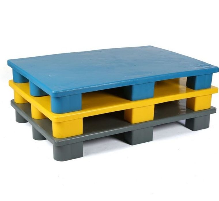 Пластиковые поддоны. Размеры:1200×800×150. Цена: 295000 сум за шт