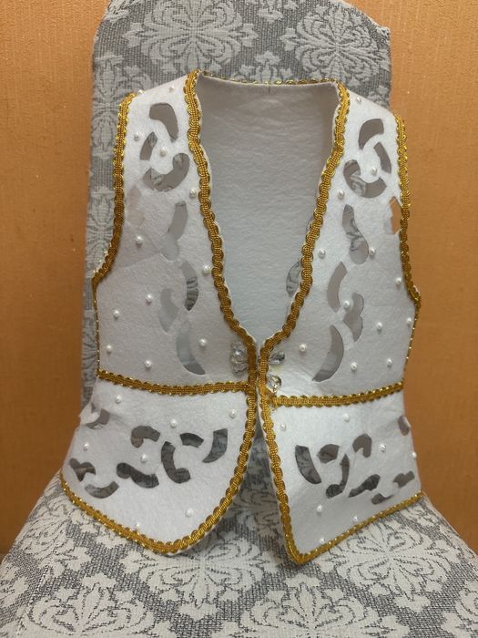 Национальные жилетки