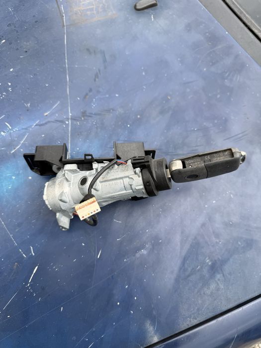 contact original vw tiguan cod 1K0905851B