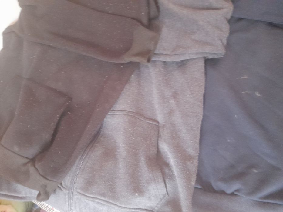 Целый большой пакет одежды