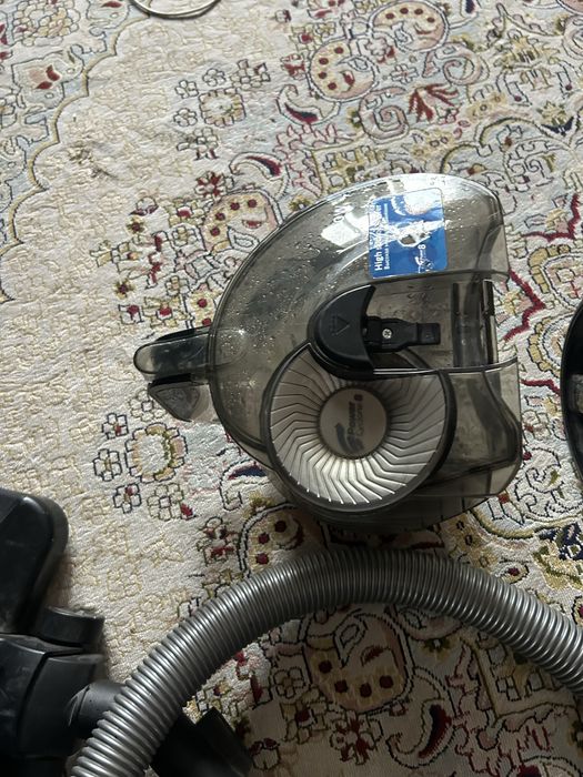 Пылесос Philips 2000w