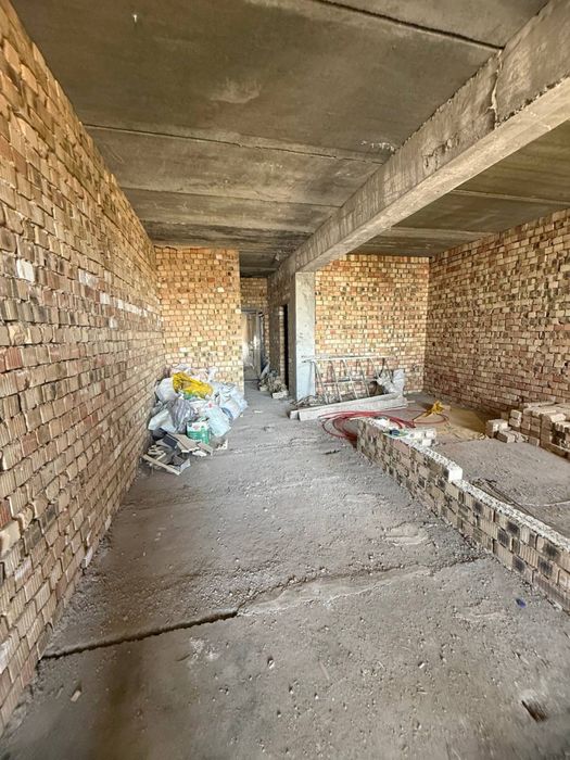 Продается 2х комнатная Новостройка коробка в центре города Гагарина