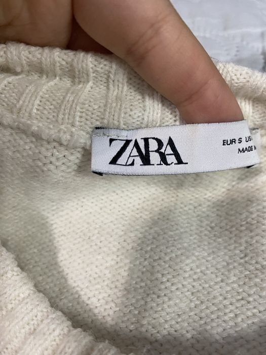 Беживый свитер Zara