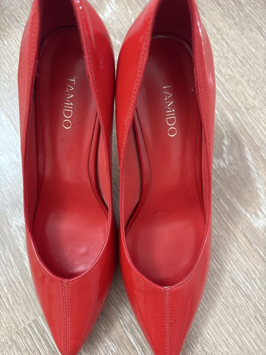 Туфли б/у кожасы жұмсақ өте жақсы