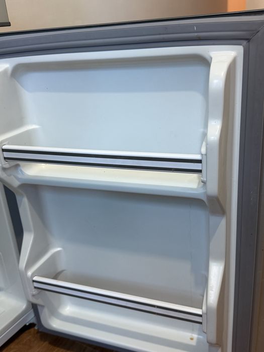 Продаю холодильник Muxxed