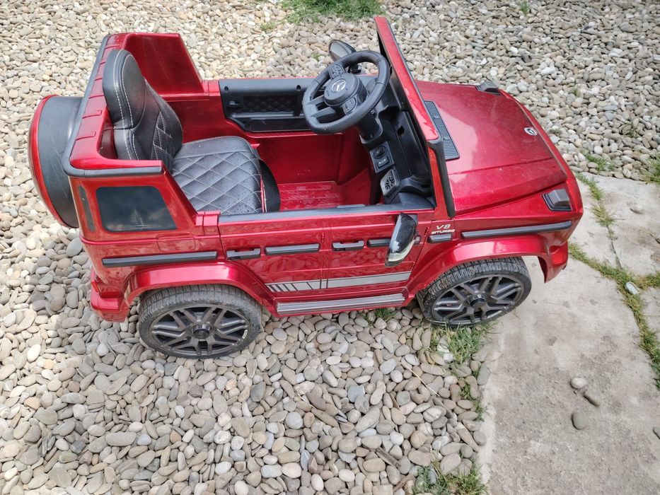 Vând mașină electrică