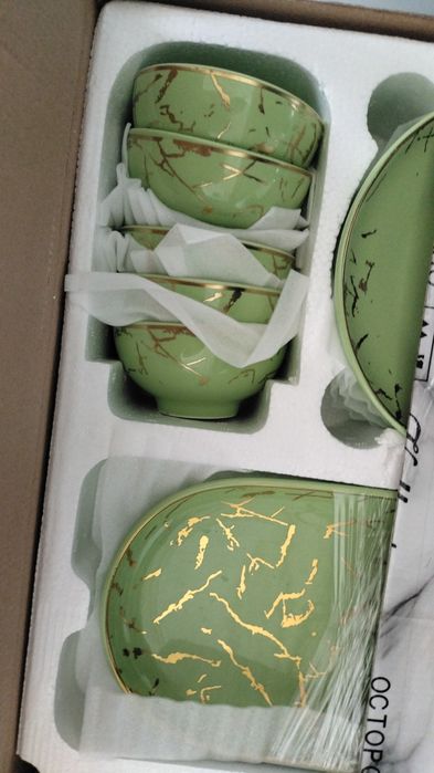 Посуда новый много предметов