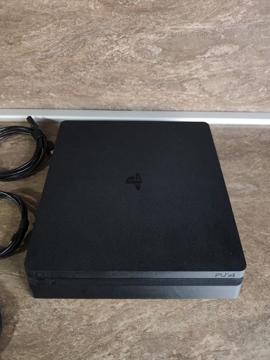 Playstation 4 Slim