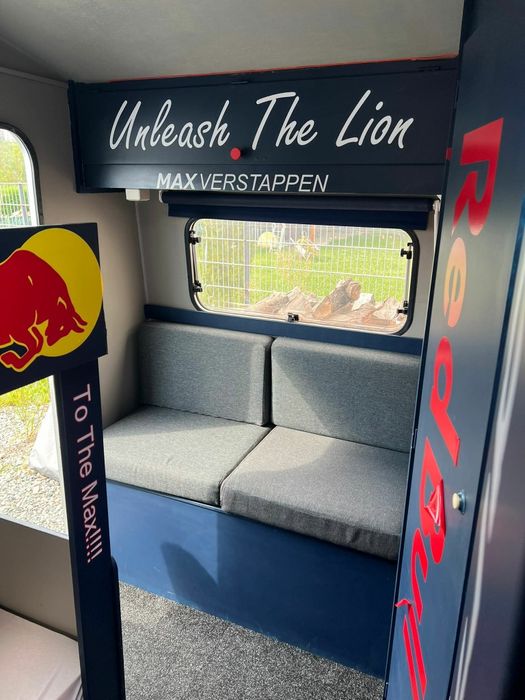 Rulota pentru excursii.