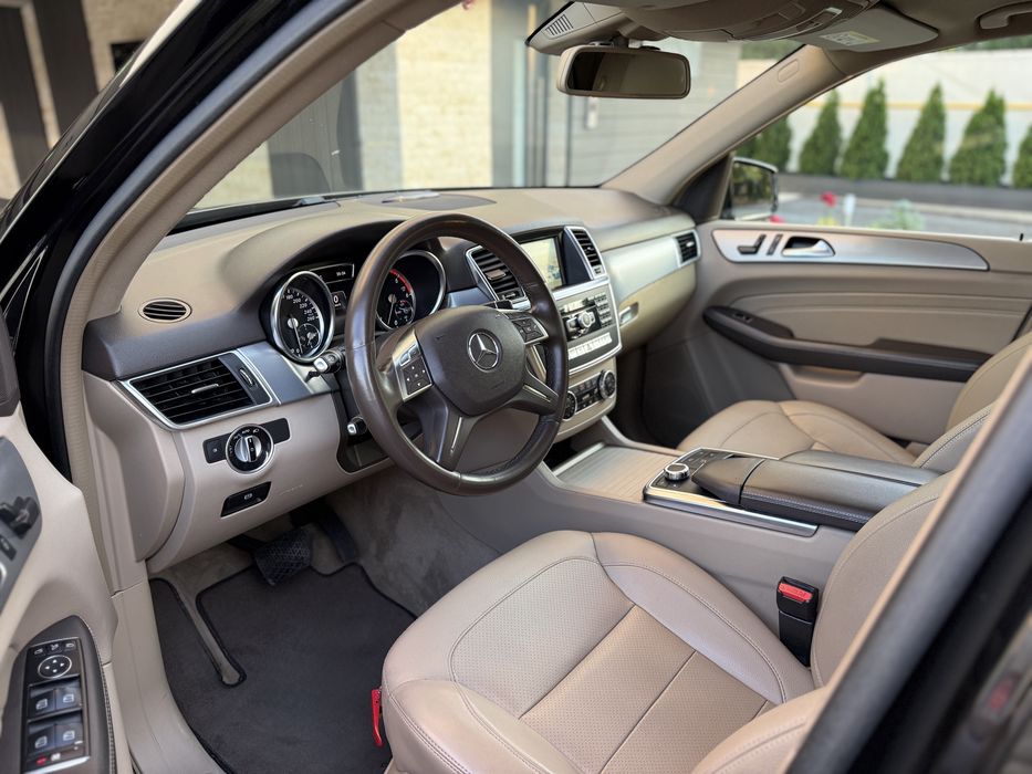 Mercedes Benz ML 350 CDi 4Matic AMG Pack An Fabricatie 2014 220.000KM