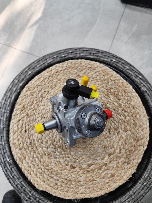 Pompa înaltă presiune Audi VW Skoda Seat 2.0TDI 0445010529 03L130755AC