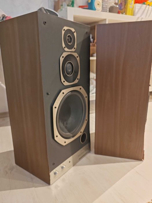 тонколони Marantz LD200