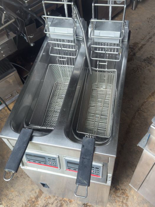 Професионален Фритюрник с филтрация Frifri Vision 422 Двоен 22kW