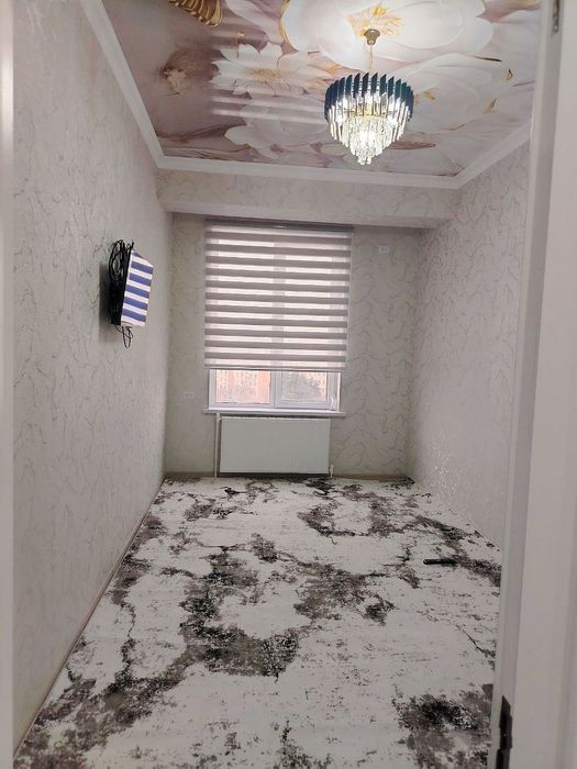 Oybek metroda kvartira ijaraga beriladi