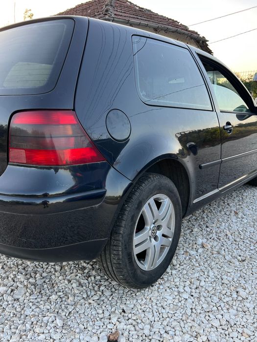 Golf4 1.9TDI 101кс помпа дюза - На части