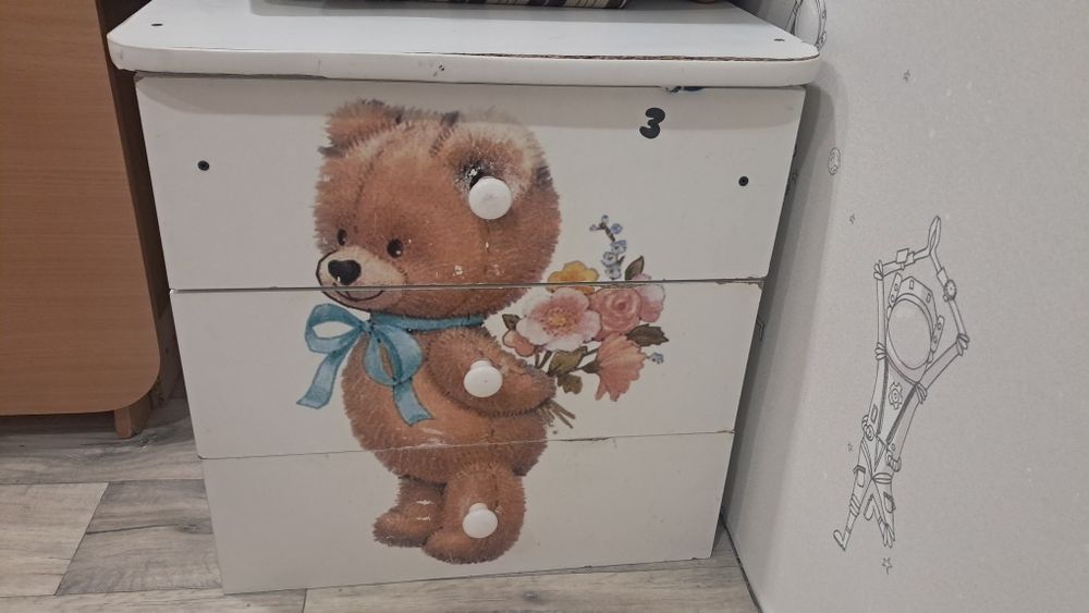 Продам шкафчики детские