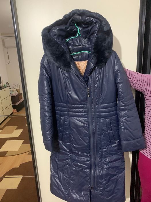 De vânzare haină  deosebit de frumoasa